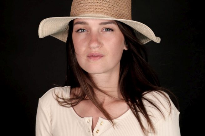 portrait de femme en couleur