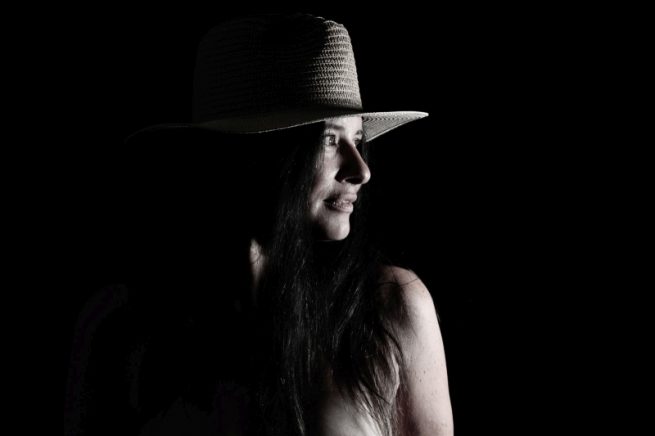 portrait de femme en studio